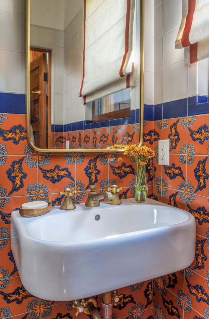 The CarbonShack Slime Mold ceramic tile design takes its inspiration from the detailed etchings produced by 19th-century naturalist and scientist Ernst Haeckels. Haeckels' highly detailed representations of microscopic organisms illustrate the incredible beauty and geometry found throughout nature. By interpreting these designs on decorative tiles, using age-old glazing techniques, our aim is to bring to light unseen elements of the natural world, and thereby strengthen our bonds to the environment. The tiles in this series are designed to create a 4-tile pattern repeat, in the tradition of classic Spanish tilework. 