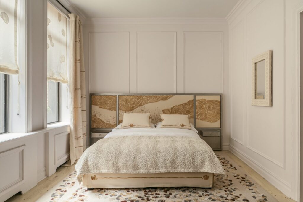 Invisible Collection New York Headboard