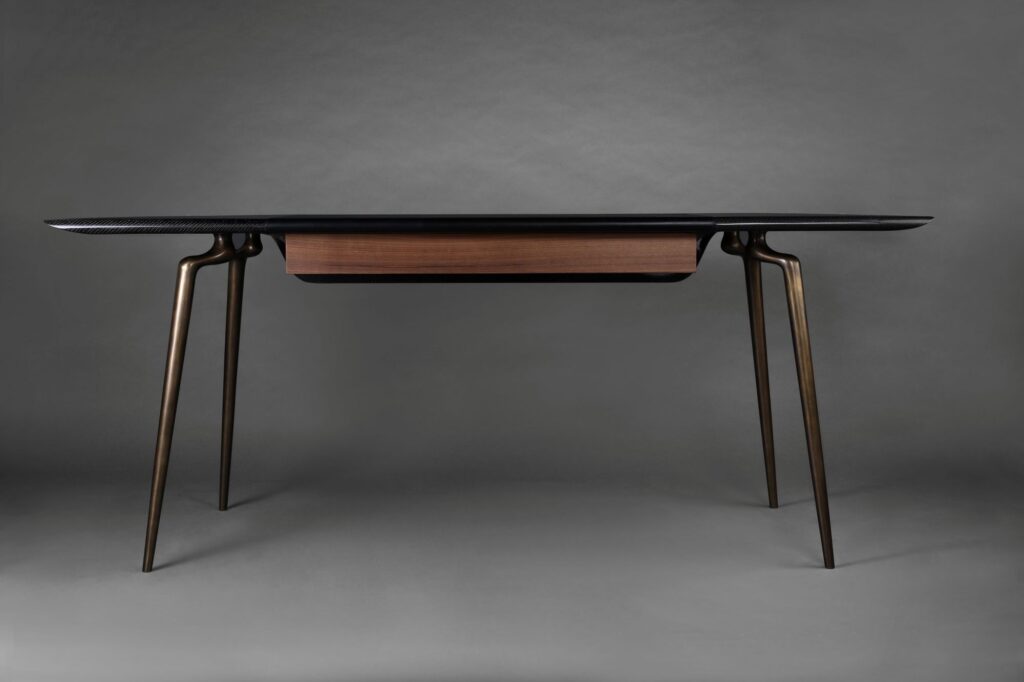 Madheke Talon Desk